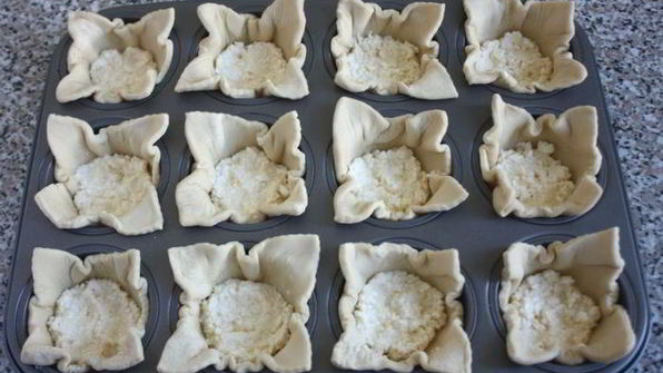 пирожки с вишней