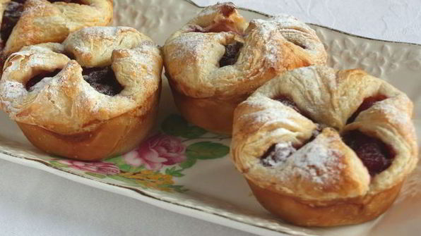 пирожки с вишней