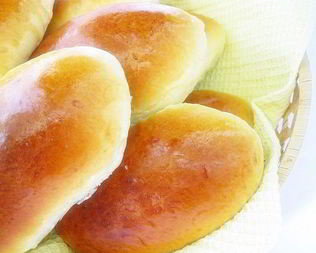 Пирожки со смородиной из дрожжевого теста