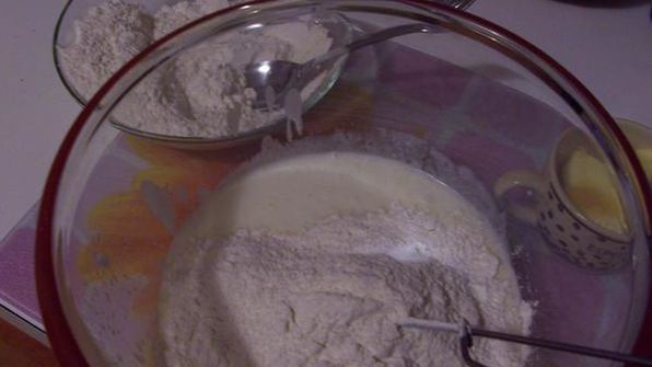 пирожки жареные с картошкой и куриной печенкой