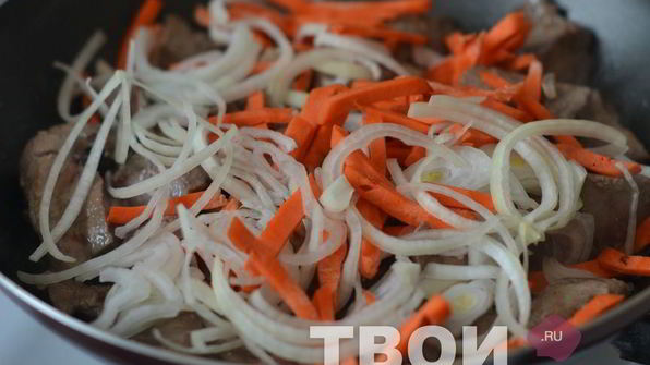 слоеные пирожки с куриной печенью