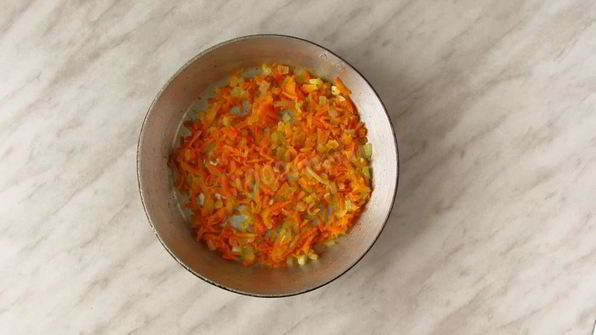 закусочные пирожки с мясом в духовке