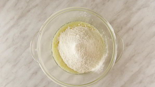 закусочные пирожки с мясом в духовке