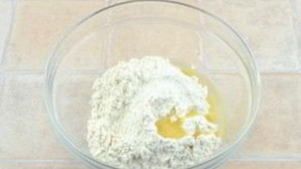 жареные пирожки с курицей