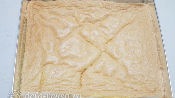 бисквитное пирожное со сливочным кремом