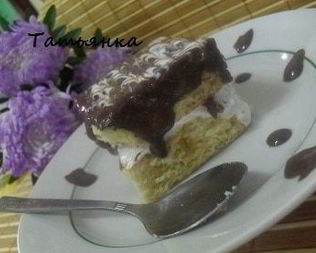 Медовое пирожное