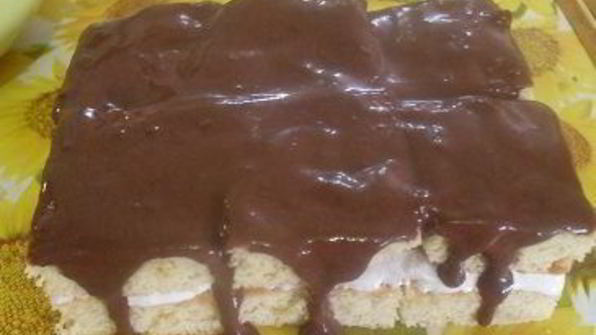 медовое пирожное