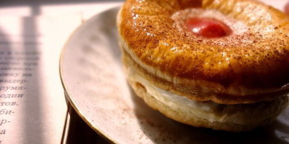 Рецепт нежного слоеного пирожного