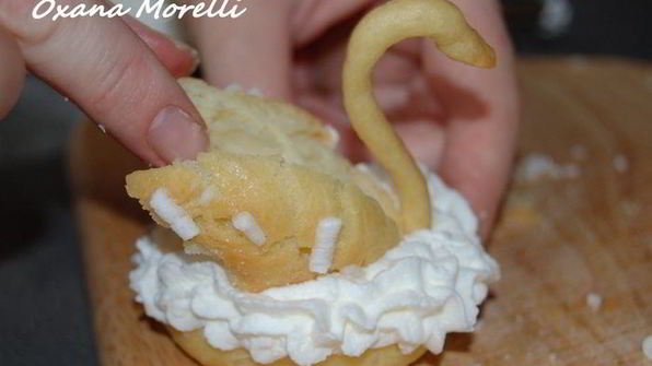 пирожное гуси-лебеди