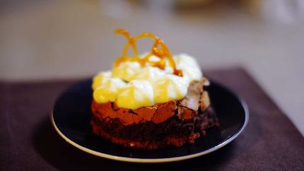 Пирожное с маскарпоне и апельсиновой карамелью