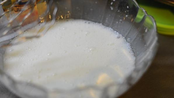 пирожное с маскарпоне и апельсиновой карамелью