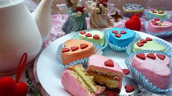 пирожные-птифуры миндальные сердечки