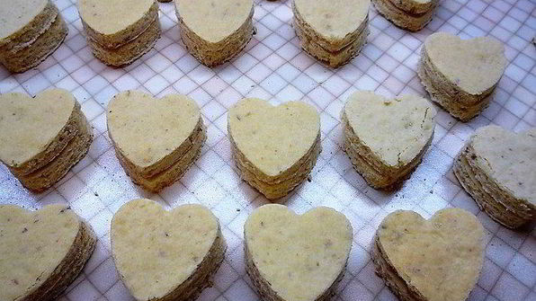 пирожные-птифуры миндальные сердечки