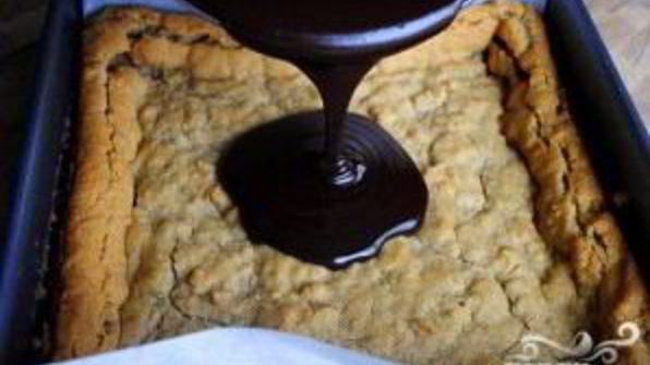 пирожные с шоколадно-сливочной глазурью