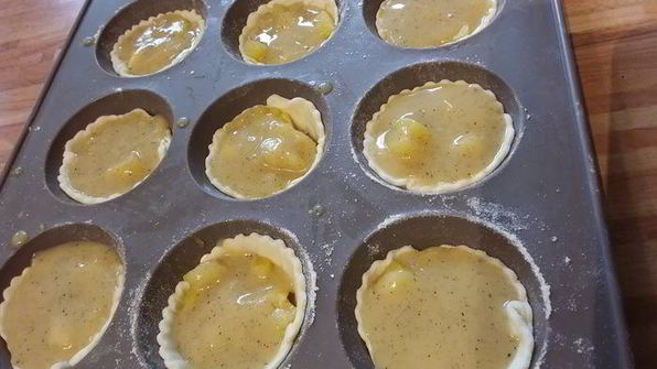 португальское пирожное натас с яблоками