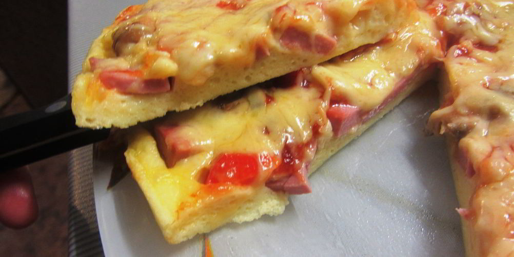 Рецепт быстрой пиццы из сметанного теста