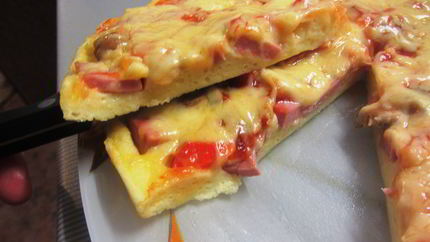 Быстрая пицца из сметанного теста