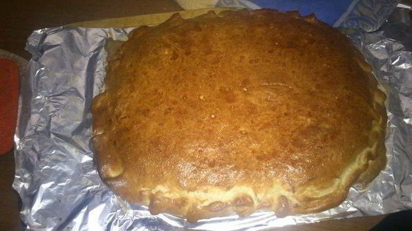 пицца кальцоне с брокколи и шпинатом