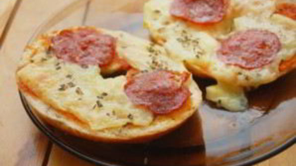 пицца на батоне