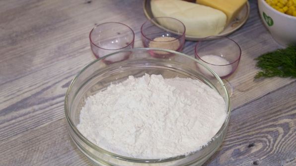 пицца с кукурузой