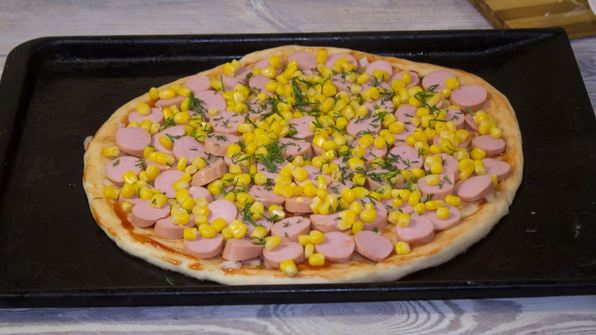 пицца с кукурузой