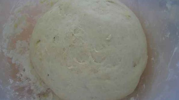 пицца с тунцом и ветчиной