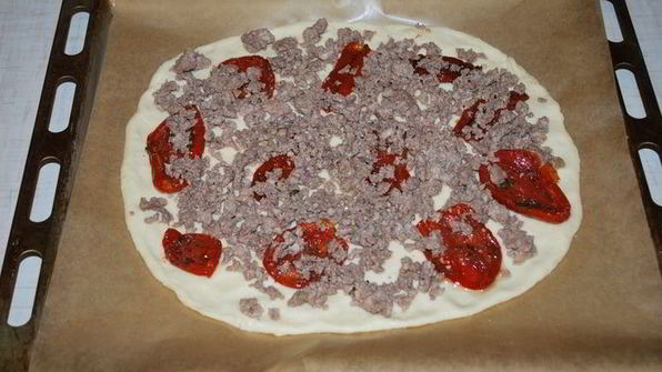 пицца с вялеными помидорами