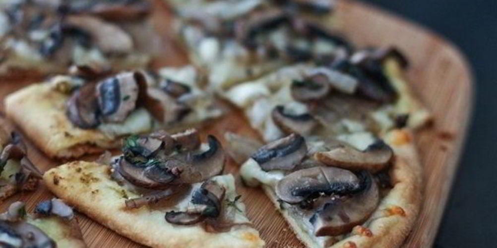 Рецепт постной пиццы с грибами