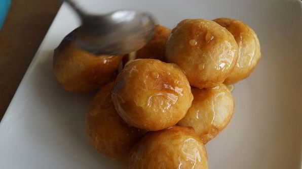 греческие пончики лукумадес