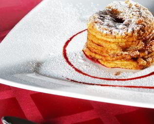 Яблочные пончики