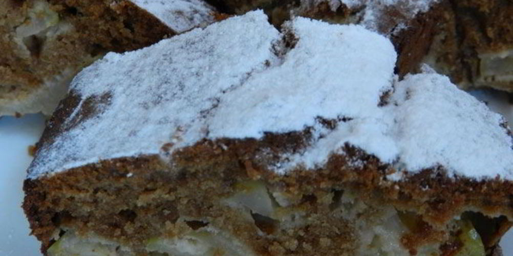 Рецепт медовой шарлотки с яблоками