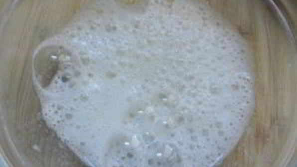 медовая шарлотка с яблоками