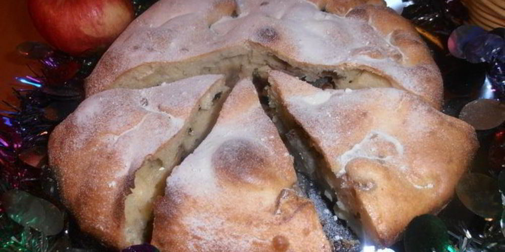 Рецепт ореховой шарлотки на сгущенке