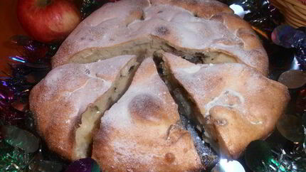 Ореховая шарлотка на сгущенке