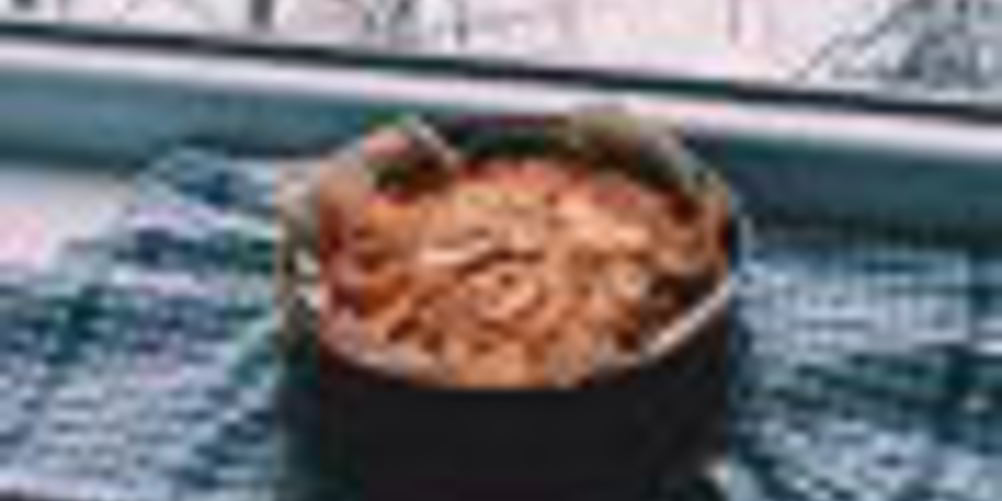 Рецепт шарлотки классической с коньяком