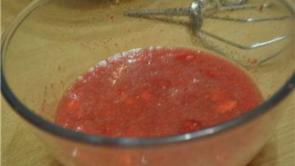 шарлотка красна ягодка