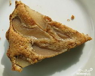 Шарлотка с грушей в мультиварке