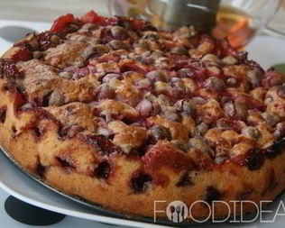 Шарлотка с крыжовником