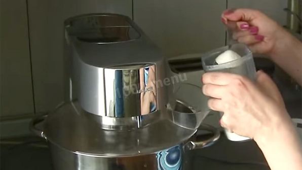 шарлотка с яблоками в мультиварке яблочная