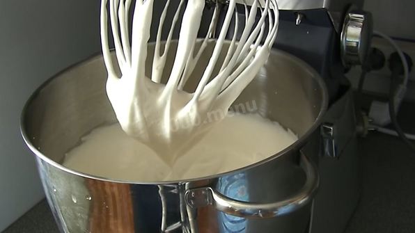 шарлотка с яблоками в мультиварке яблочная