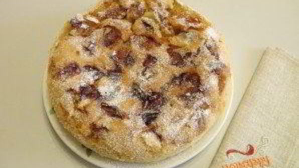 шарлотка с яблоками в мультиварке