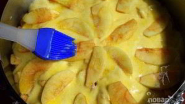 шарлотка с яблоками