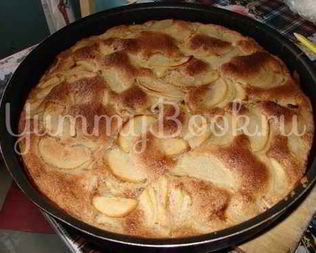 Шарлотка яблочная