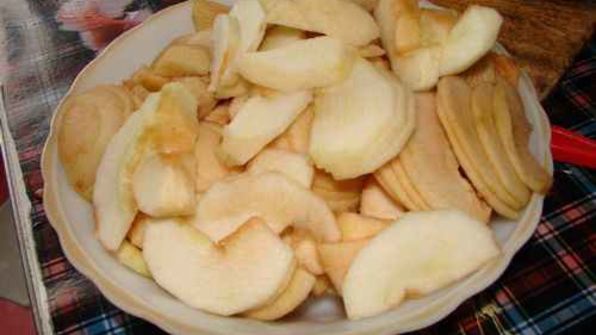 шарлотка яблочная