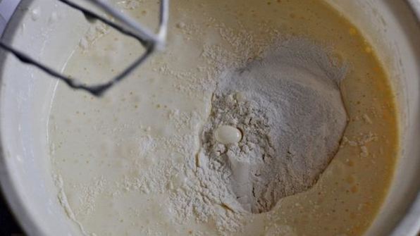 яблочная шарлотка, мамина, из детства