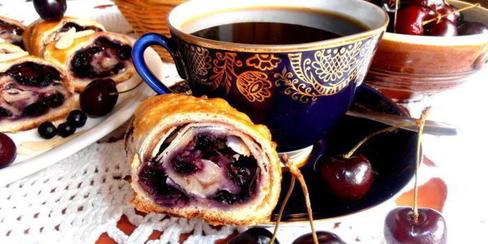 Рецепт чернично-сливочного штрудель