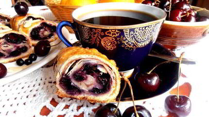 Чернично-сливочный штрудель