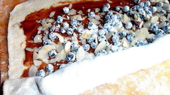 чернично-сливочный штрудель