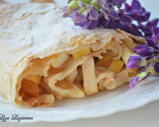 Ленивый яблочный штрудель