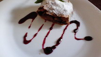 Постный яблочный штрудель